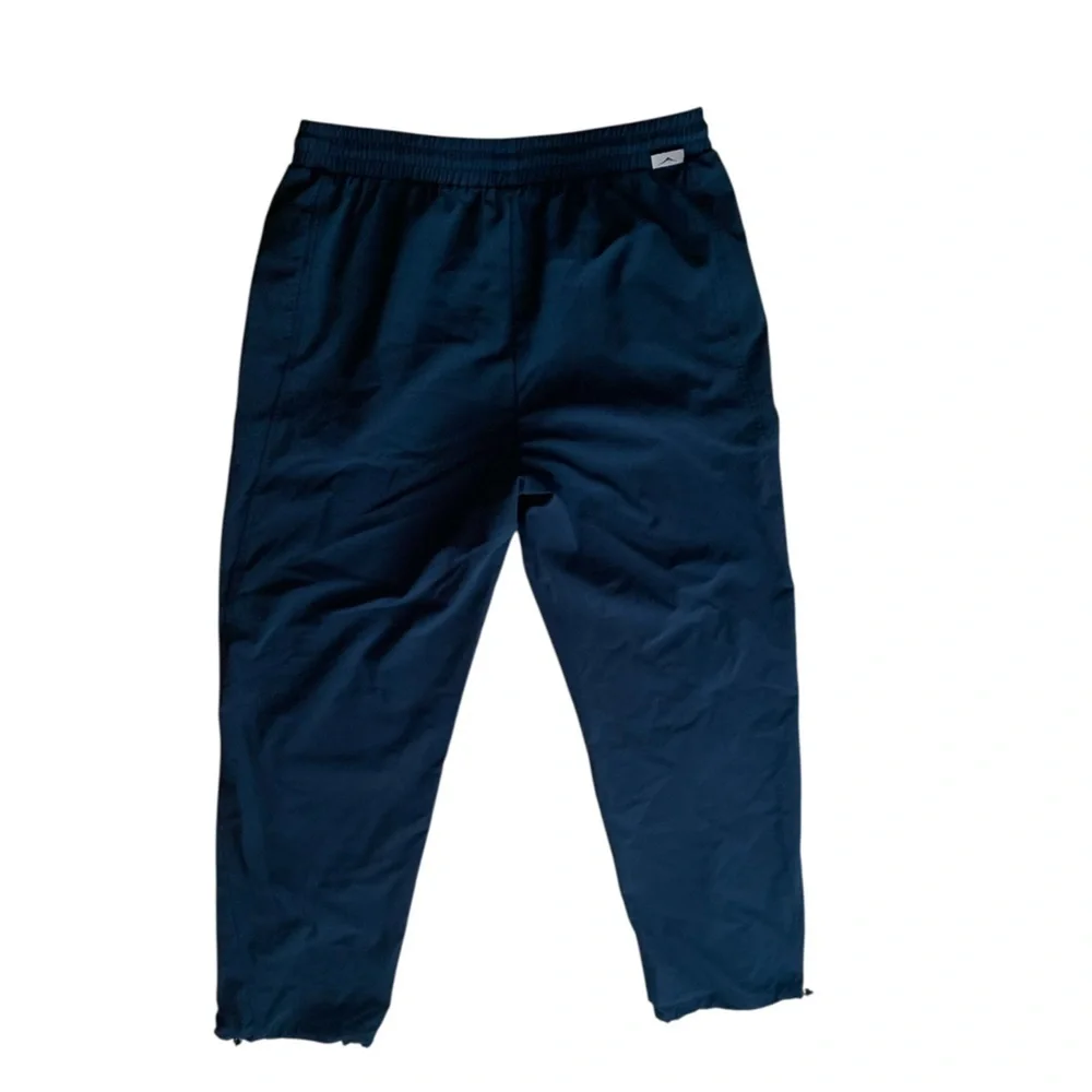 HOKA active woven pants